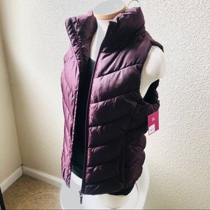 NWT Women’s Puffy Vest